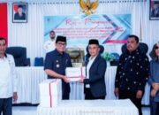 PJ Bupati Buton Tengah Sampaikan Raperda APBD 2024 Dalam Rapat Paripurna DPRD Buteng