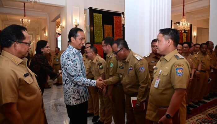 Ikut Rakor dengan Presiden RI, Pj Bupati Mubar Akan Jalankan 8 Arahan Joko Widodo