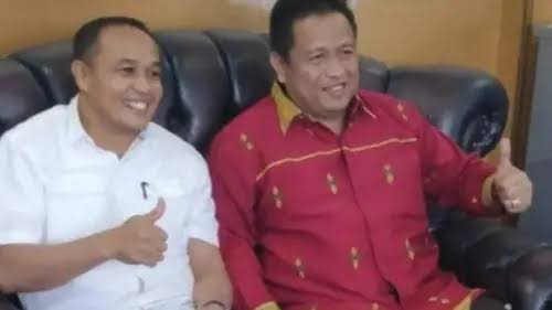 Ketgam : LM.Rajiun Tumada Bersama Bupati Muna, LM Rusman Emba
