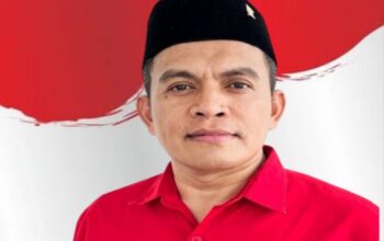 La Ode Muhamad Amsar Daftar Calon Bupati Mubar di PDI Perjuangan