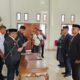 Ketgam : Penjabat Bupati Muna Barat (Mubar) La Ode Butolo saat melantik tiga pejabat pimpinan tinggi Pratama atau eselon II di aula Kantor Bupati Muna Barat,Jumat (9/8/2024), (Foto : Dok.Labartime.com).