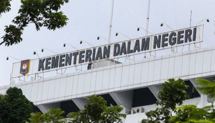 Polemik Pelantikan Kepala Dinas di Busel, Kemendagri Surati Gubernur Sultra