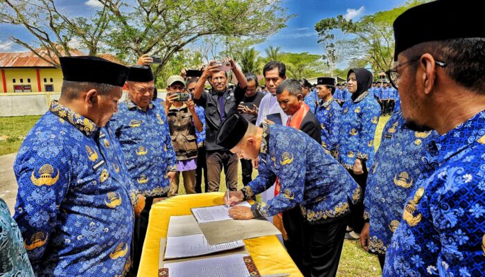 1.406 PPPK Muna Barat Resmi Dilantik, Bupati Tekankan Kontribusi untuk Daerah