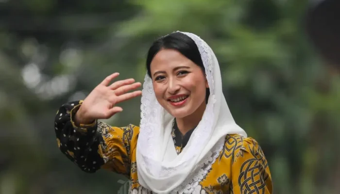 Wakil Menteri Perdagangan Berkunjung di Sultra, Tinjau Pasar dan Pengrajin Tenun di Muna dan Muna Barat