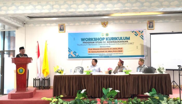 Universitas Mandala Waluya Kendari Gelar Workshop Kurikulum S1 Kewirausahaan Berbasis OBE