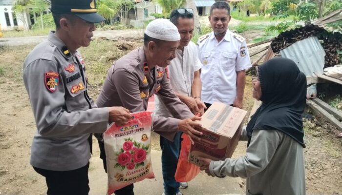 Bakti Sosial Polsek Tikep,Sembako untuk Warga dan Pesan Kamtibmas untuk Semua