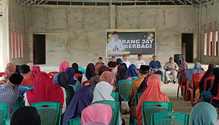 Jaelani Tebar Kebaikan di Sultra: Bagikan Paket Beras hingga Perlengkapan Ibadah