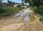 Warga BTN Zavier Tunggala Keluhkan Jalan Rusak, Minta Perhatian Dari Pemkot