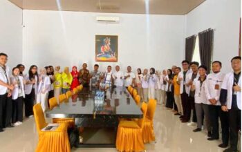 Sambut 16 Dokter Internship, Bupati Muna Barat Titip Optimalisasi 4 Program Kesehatan Unggulan