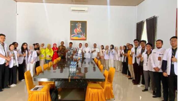 Sambut 16 Dokter Internship, Bupati Muna Barat Titip Optimalisasi 4 Program Kesehatan Unggulan