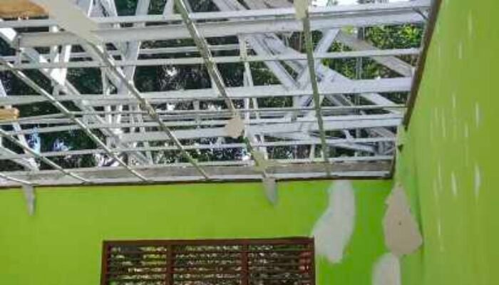 Soal Plafon SDN 3 Barangka Belum Terpasang, Konsultan: Masih Menunggu Material Sesuai Spesifikasi