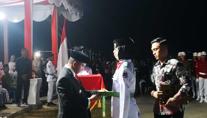 Bupati Muna Barat Kukuhkan 76 Anggota Paskibraka untuk Upacara HUT RI ke-81