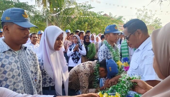 Lolos ke Ajang Nasional, Siswa FLS3N SMAN 1 Lawa Disambut Meriah Pihak Sekolah