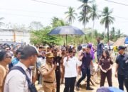 Kunker Perdana di Mubar,Kajati Sultra Letakan Batu Pertama Program Gotong Royong Bedah Rumah